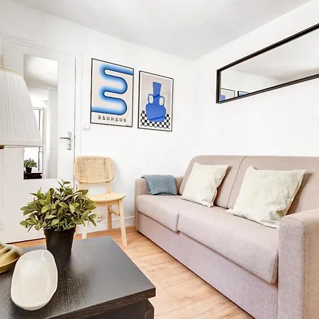 Apartment Au Coeur De Saint-germain-des-pres Paris