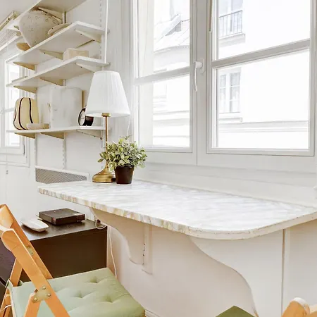 Au Coeur De Saint-germain-des-pres Apartment